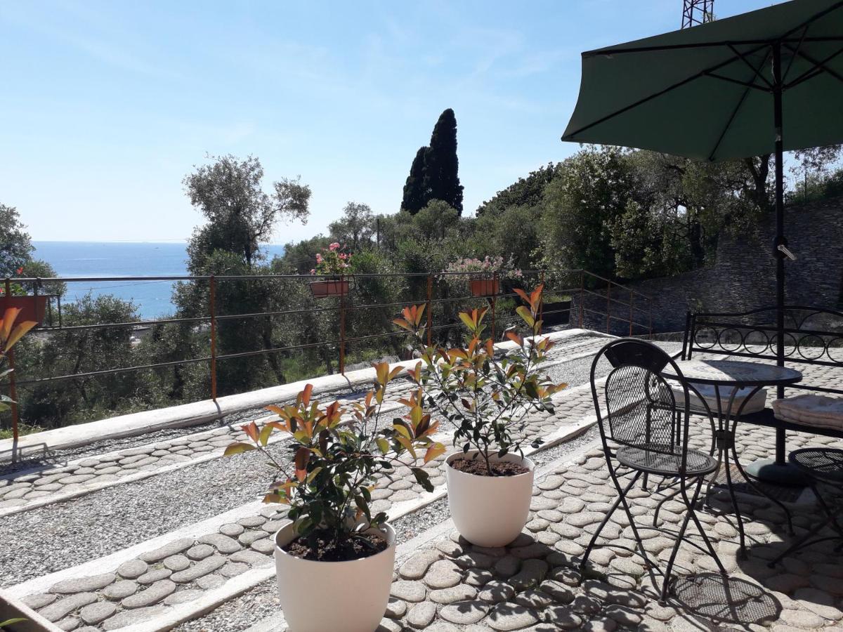 Tigullio Vacations Panoramica Apartments Lavagna Bagian luar foto