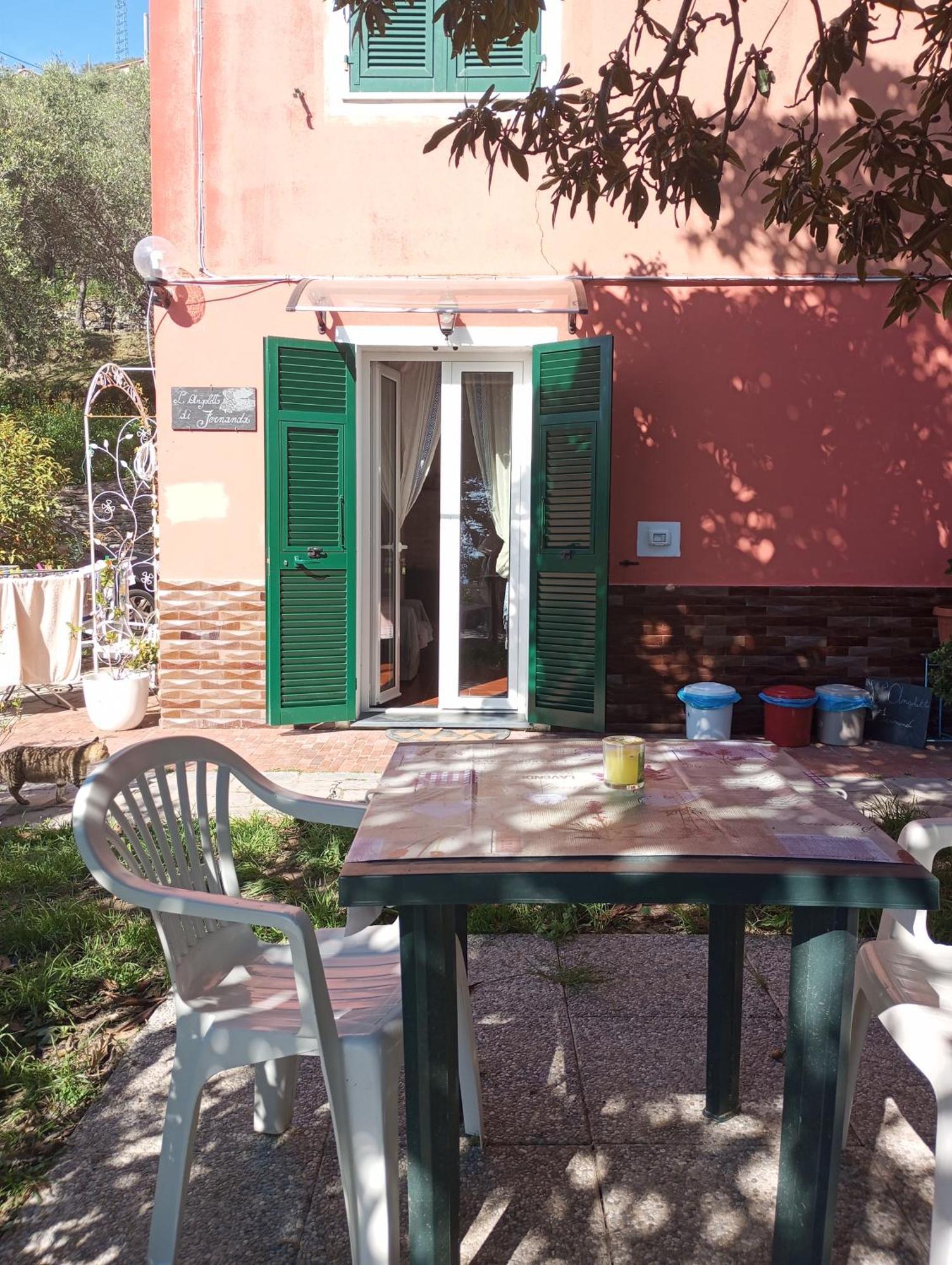 Tigullio Vacations Panoramica Apartments Lavagna Bagian luar foto
